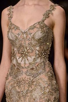 Runway Details, A Dress, London Fashion Week, Couture Fashion, Pretty Dresses, Runway Fashion