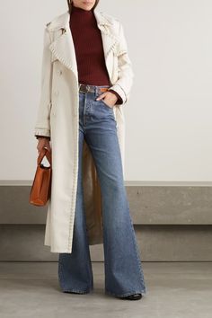 High Waisted Flare Jeans Outfit Winter, Flair Jeans Outfit Winter, High Waisted Flare Jeans Outfit, Coated Jeans Outfit, Flare Jeans Outfit Winter, Flair Jeans Outfit, Flare Jeans Outfit, Chloe Clothing, Jeans Outfit Winter