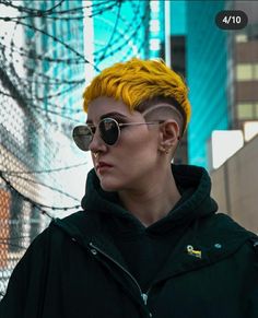 Punk Shaved Sides, Mohawk Women Short, Short Enby Hair, Micro Mullet, Short Deathhawk, Short Yellow Hair, Grunge Mullet Shaved Sides, Queer Mullet Shaved Sides, Goth Mullet Shaved Sides