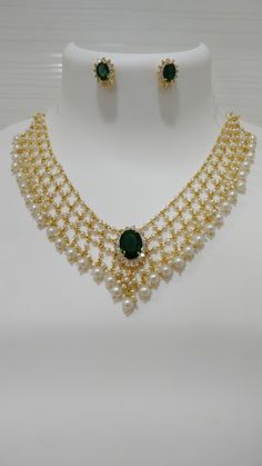 Perl Neckles With Gold Indian, Latest Long Haram Gold Jewellery Designs In 40 Grams, White Pearl Necklace Indian Gold, Bridal Pearl Jewelry Set, Light Weight Jewellery Designs, Light Weight Gold Jewellery Indian Necklaces, Mutyala Haram Designs, Pearls Necklace Indian