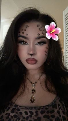 tiktok~ brat4juicy insta~ dellax20 Ask me any questions you have!  #leopard #leopardprint #leopardprintmakeup #makeup #makeupins #pinterest #goldglam #glamour #halloweencostumeideas #halloween #halloweenmakeupideas #halloweenmakep #tiktok #tiktoktrend #foryoupage #goldjewelryideas #leopard #leopardprint #leopardprintmakeup #makeup #makeupins #pinterest #goldglam #glamour #halloweencostumeideas #halloween #halloweenmakeupideas #halloweenmakeup #trendy #tiktok #tiktokusa #makeuptransformation Leapord Halloween Outfit Makeup, Lepord Makeup Kids, Lepord Makeup Looks, Chetta Makeup Look, Leopard Print Face Makeup, Cheata Print Halloween Makeup, Leaped Makeup, Cheetah Print Makeup Tutorial, Cheta Make Up