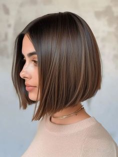 Super Short Bobs, Longbob Hair, Bob Hairstyles For Thick, Chin Length Hair, Short Bob Haircuts, Charlize Theron