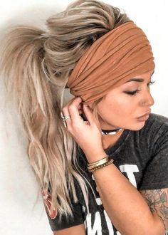 Blond Rose, Chelsea Houska, Extra Wide Headband, Penteado Cabelo Curto, Hair Coloring, Trending Hairstyles, Wide Headband, Box Braids Hairstyles, Bad Hair Day