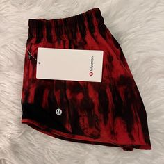 Nwt Lululemon Hotty Hot Lowrise Lined Short 2.5- Gameday Sz 6 Sf/Pf Vball Shoes, Nike Winter Jackets, Beachy Wallpapers, Black Lululemon Shorts, Lululemon Running Shorts, Lululemon Outfits, Lululemon Hotty Hot Shorts, Cute Workout Outfits, Hotty Hot Shorts