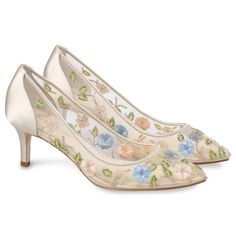 Sierra is a modern and romantic take on a classic nude pump! Featuring hand-beaded lush floral thread-work embroidery, Sierra is the perfect floral kitten heels Fairy Heels, Floral Embroidered Heels, Heels Flower, Embroidered Heels, Evening Heels, Shoe Crafts, Embroidered Shoes, Nude Shoes, Nude Pumps