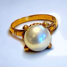 Beautiful And Extremely Well Made Vintage Pearl Ring! Size 6.5 Hallmarked K18 Fully Tested 750 (18k) Approximately 10mm Pearl Solitaire Solid 18k Gold! Elegant White Domed Rings, Elegant White Domed Jewelry, Luxury Domed Jewelry For Formal Occasions, Luxury Domed Jewelry For Weddings, Luxury Domed Wedding Jewelry, Timeless Oval Rings With High Luster, Timeless Pearl Ring With Prong Setting For Formal Occasions, Formal Polished Pearl Ring With Round Cut, Timeless Formal Pearl Ring With Prong Setting