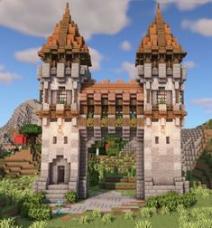 Minecraft Minecraft Medieval City House, Minecraft Medieval City Ideas, Minecraft Village Plan, Wooden Castle Minecraft, Cool Minecraft Castles, Minecraft Castle Gate Ideas, Minecraft Castle Inspiration, Minecraft Castle Survival, Medivial Village Minecraft