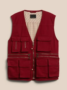 Spirited and resourceful, this rugged vest is modeled after a '90s style from our archives complete with 15—fifteen!—multifunctional pockets to store everything imaginable from cellphones to spare film canisters.  Reissued for the digital age, ou Utility Vest With Multiple Pockets For Travel, Utility Travel Vest With Multiple Pockets, Photographer Vest, Man Vest, Mens Smart Casual Outfits, Classy Outfits Men, Smart Casual Men, Red Vest, Diy Fashion Clothing