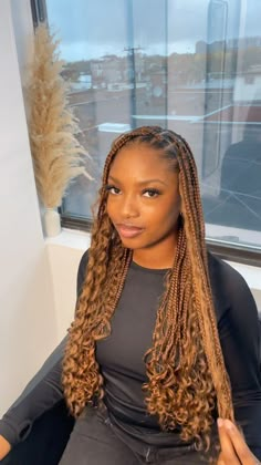 Soft Locs Tutorial, Braids Side Part, Side Part Braids, Locs Tutorial, Short Box Braids Hairstyles, Soft Locs, Summer Braids, Cute Box Braids, Box Braids Hairstyles For Black Women