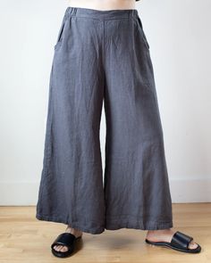 CP Shades Cropped Wendy Pant in Carbon Hemp Blend - Bliss Boutiques Wardrobe Basics, Winter 2023, Soft Hands, Sustainable Fabrics, Industrial Style, Comfort Fit, Lounge Wear, Shades, Boutique