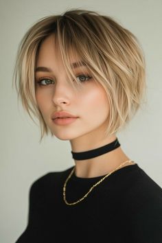 Pixie Bob Haircut Short, Very Short Bob Hairstyles, Pixie Haircut Blonde, Shaggy Pixie, French Bob, Edgy Pixie, Chin Length Hair, Hair Inspiration Short, Pixie Styles