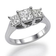 three stone princess cut diamond ring