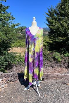 Size 2X tie dye dress. Fabric is a non stretchy woven rayon. Very simple cottagecore style dress that is comfortable to wear and easy to care for. Wash in cold water. Measures 27 inches from armpit to armpit Back neckline to shortest point of bottom hem is 39 inches. Wash in cold water Number #pc2x Bohemian Tie Dye Sleeveless Sundress, Spring Tie Dye Sleeveless Sundress, Hand Dyed Sleeveless Spring Dress, Spring Sleeveless Hand Dyed Dress, Spring Sleeveless Hand-dyed Dresses, Hand-dyed Sleeveless Spring Dresses, Summer Tie Dye Dresses, Flowy Tie-dye Hand Dyed Maxi Dress, Flowy Hand Dyed Tie Dye Maxi Dress