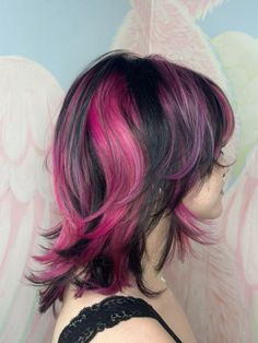 #chunkyhighlights #blackandpink #alternativehair Pink Dye On Black Hair, Hair Dye Ideas On Short Hair, Magenta Streaks In Brown Hair, Dyed Black Hair With Highlights, Pink Hair Black Streaks, Pink And Black Dyed Hair, Chunky Highlights For Brown Hair Short, Chunk Dyed Hair, Blonde Pink Black Hair