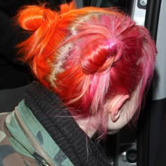 Pink And Orange Hair, Photographie Portrait Inspiration, Spotify Covers, Orange Hair, Hair Inspo Color, Music Wallpapers