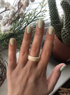 Business Casual Nails, Green Manicure, Hello Nails, Green Nail Polish, Simple Gel Nails, Green Nail, Casual Nails, Work Nails