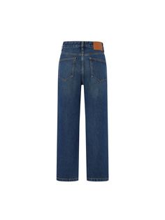 MO&Co. Women's High Waist Ankle Jeans with Straight These jeans are a refinement of the classic denim style. Come with a retro-vibe dark blue wash, they are shaped with a classic streamlined ankle jeans silhouette but are added with extra softness and comfort from a lyocell blend. Either wear them for an elevated business day or style them for a casual street fashion moment, they will go with everything. Features : - Straight leg, ankle length- Button and zip closure- High waisted- Dark blue was