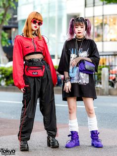 Harajuku girls sporting two-tone street styles with twin tails, waist bag, loose socks, oversized t-shirts, and boots. London Street Fashion, Rihanna Street Style, Gigi Hadid Street Style, Harajuku Street Style, European Street Style, Girls Streetwear