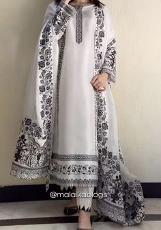 #awesome Dresses Daily Wear, White Salwar Suit, Fantasy Couture, White Salwar, Eid Clothes, Pakistani Wear, Kurtis Designs, Trending Clothes, Eastern Dresses