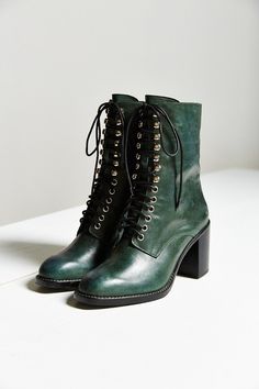 High Shoes Boots, Green Leather Boots, Shredded Jeans, Green Ankle Boots, Witch Boots, Shoe Palace, Green Boots, High Shoes, Cool Boots