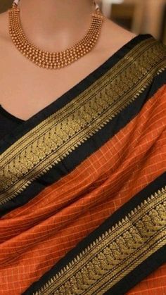 Saree With Gold Jewellery, Saree With Necklace, Necklace For Saree, Sari Design, Gold Necklace Indian Bridal Jewelry, Half Saree Designs, Saree Blouse Designs Latest, Necklaces Gold, Gold Bride Jewelry