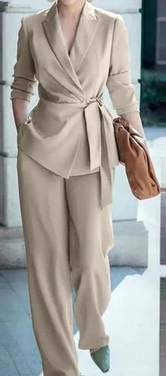 Elevate your professional wardrobe with our Lapel Neck Blazer Wide Leg Pants Suit. Crafted from a luxurious blend of SPANDEX and POLYESTER, this suit boasts a non-stretch construction, making it versatile for all seasons. Featuring a lace-up detail, notched collar, high waist, and wide-leg pants, this suit exudes sophistication and style. Make a statement with our elegant and exclusive suit. Product Details Decoration: Lace-up Material: SPANDEX Material: POLYESTER Season: Autumn/Winter Elasticit Blazer Wide Leg Pants, Wide Leg Pants Suit, Outfit Oversize, Wide Leg Pant Suit, Womens Clothing Patterns, Work Suits, Women Office, Outfit Trends, Blouse Pants