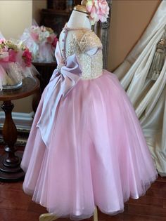 Can be made in other colors Style can be altered Price may vary with changes Message with questions Pink Fitted Ball Gown For Baptism, Elegant Pink Ball Gown For Dress-up, Elegant Pink Gown For Dress-up, Pink Fitted Gown For Baptism, Fitted Pink Gown For Baptism, Elegant Pink Pageant Dress For Formal Occasions, Elegant Pink Formal Pageant Dress, Color Perla, Vestidos Color Rosa