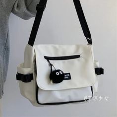 Bag Size: length 32cm*heigth 27cm*width 14cm (1-2cm erros) Material: Nylon Use: Shoulder Bag/Crossbody Bags/Messenger Bag/Satchels/Bolso Mujer Cute Medium Size Bags, Side Bags For Women Handbags, Simple Crossbody Bag Pattern, Collage Bag, Collage Student, Japan Bag, Cute Hand Bags, Side Bags For Women, Cute Mini Bags