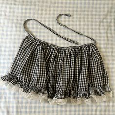 Skirt Summer Outfits, Clothing Sewing Patterns Free, Gingham Apron, Kawaii Shorts, Cute Apron, 2 Piece Skirt, White Apron, Black And White Gingham, 2 Piece Skirt Set