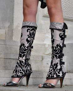 This Womens Leg Warmers item by DadarellaShop has 88 favorites from Etsy shoppers. Ships from Germany. Listed on Mar 8, 2023 Leg Warmers Leggings, Leg Accessories, Steampunk Shoes, Mode Steampunk, Fancy Shoes, Boot Cuffs, Shoe Covers, Diy Shoes, Black Pattern