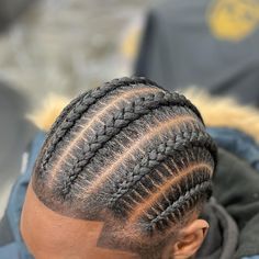 Discover the trendiest box braids for men! Explore unique styles, care tips, and step-by-step guides in our comprehensive box braids for men article. Click the article link for more photos and inspiration like this // Photo Credit: Instagram @fro.fosho Cornrows Short Hair, Cornrows Men, Box Braids Men, Braids For Men, Afro Hairstyles Men