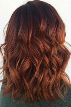 Salon Colors, Rambut Brunette, Brown Ombre Hair, Red Highlights, Low Maintenance Hair, Winter Hair Color, Winter Hair, Ombre Hair Color, Auburn Hair