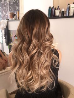 Brown To Bright Blonde Balayage, Honey Ombre Hair Brunettes, Baleage Blond Hair, Golden Ombre Hair, Golden Ombre, Current Haircuts, Honey Hair, Balayage Hair Blonde