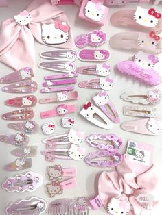 Hair Clips Aesthetic, Emo Accessories, Cute Headphones, Hat Aesthetic, Kitty Clothes, Pink Room Decor, Hello Kit, Hair Accessories Collection, Kawaii Core