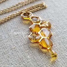 Dripping Honey Gold Honeycomb Necklace ©HGN2 – Charming Little Fox Dripping Honeycomb, Honey Jewelry, Hypoallergenic Necklace, Honeycomb Necklace, Bee Inspired, Bee Jewelry, Bee Necklace, Small Pendant, Bijoux Diy