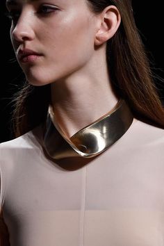 Golden choker. Narciso Rodriguez, Jewelry Inspo, Fall 2015