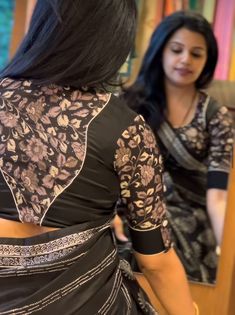 Model Blouses, Simple Saree Blouse Designs, Kalamkari Blouse Designs, Lace Blouse Design, Kalamkari Blouse, Blouse Designs High Neck, Blouse Designs Catalogue, Best Blouse Designs, Backless Blouse Designs