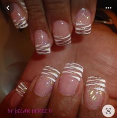 American Manicure Designs, American Nails Natural, French Manicure With Glitter, Manicure With Glitter, American Manicure, American Nails, Manicure Designs, Nails Natural