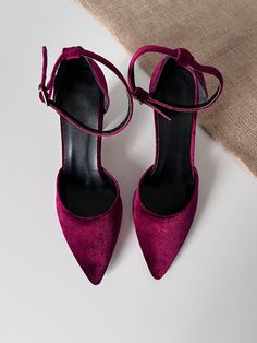 Burgundy Velvet Shoes Tips --If you are not sure about your size, you can contact us to find the right size for you. We will assist you. --If you need your product to reach you faster than usual, you can contact us. We will assist you. --Depending on the request of our customers, we can produce shoes and make customizations on our shoes. Heel Height -3 cm (1.1 inch) -5 cm (1.9 inch) -8 cm (3.1 inch) -We used a high quality in our shoes as in our other shoes. -We put a lot of effort into producin Wedding Shoes Dark, Burgundy Wedding Shoes, Velvet Wedding Shoes, Block Heels Wedding, Red Block Heels, Red Wedding Shoes, Velvet Wedding, Heels Wedding, White Wedding Shoes