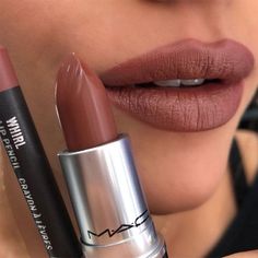 Winter Lip Color, Mac Lipstick Shades, Perfect Red Lipstick, Diy Dry Shampoo, Lipstick For Fair Skin, Lipstick Mac, Lipstick Designs, Lipstick Kit, Lipstick Shade