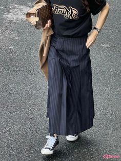 Qteee - High-Waisted Vintage Striped Midi Skirt with a Chic Design Y2k Skirt, Rock Outfit, Striped Midi Skirt, Chic Shirts, Skirt Y2k, Skirts Midi High Waisted, Cargo Skirt, Stripe Skirt, Skirt Design