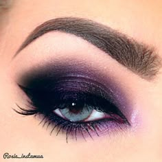 Kristina Webb, Eyeliner Tips, Drag Make-up, Purple Eye Makeup, Purple Makeup, Purple Eyeshadow, Smokey Eyes, Purple Eyes