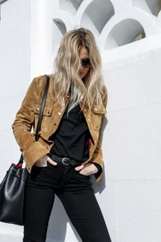 Common Ground Autumn Woman, Fashion Me Now, Lucy Williams, Fashion Me, Woman Outfit, Tan Jacket, Rocker Style, Common Ground, Woman Style