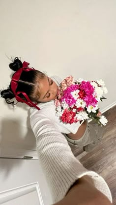 flowers, bows, ribbons, coquette, pretty, hair, photos, aesthetic, ig, instagram, instagram pose Quick Natural Hair Styles, Bow Hairstyle, Hairdos For Curly Hair, Mia 3, Natural Hair Styles Easy, Slick Hairstyles, Ponytail Styles, Baddie Hairstyles, Pretty Selfies