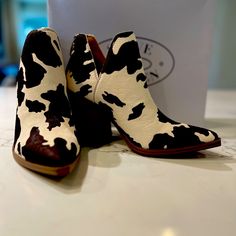 Beautiful Cow Print White And Brown Real Fur Bootie. White Calf Hair Boots For Fall, White Boots With Stacked Heel And Snip Toe, White Snip Toe Boots With Stacked Heel, White Leather Sole Boots With Pointed Toe, White Leather Sole Ankle Boots, White Ankle Boots With Leather Sole, White Boots With Stacked Heel And Round Toe, White Boots With Leather Sole And Closed Toe, White Boots With Block Heel And Medium Width