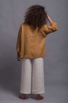 "🌿 ITEM DESCRIPTION Comfy and loose fitting linen top SOVA with long sleeves. Fabric: 100% pure linen in middle weight - washed and softened. Color: Pick a color from the color chart (please see the pics) All Shantimama linen items come in a beautiful wrap, which makes them not only a lovely purchase but also a cool gift. 🌿 SIZING Petit, Regular, Plus Size - all our clothes come in sizes XS-3XL The model (5'3'', 162cm) is wearing size S. A GENERAL SIZE CHART (body measurements): SIZE XS Bust - Beige Long Sleeve Flax Top, Beige Flax Long Sleeve Top, Spring Long Sleeve Tops With Natural Dye, Spring Flax Relaxed Fit Blouse, Spring Long Sleeve Ramie Tops, Relaxed Fit Blouse With Natural Dye For Spring, Fall Linen Tops With Natural Dye, Long Sleeve Tops In Natural Dye With Relaxed Fit, Relaxed Fit Long Sleeve Top With Natural Dye