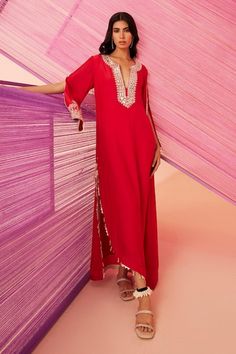 Buy Red Muslin Embroidered Dori Notched Floating Thoughts Yoke Kaftan For Women by Sureena Chowdhri Online at Aza Fashions. Muslin Kaftan, Sureena Chowdhri, Kaftan For Women, Resham Work, Cut Work, Aza Fashion, Sleeve Type, Types Of Sleeves, Custom Made