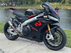 ad eBay - 2023 Aprilia RSV4 1100 - Buy Now, click the link (eBay)