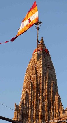 Dwarkadheesh temple Shir Krishna, Jay Thakar, Jay Dwarkadhish, Radha Krishna Temple, Krishna Tattoo, India Places, Ganpati Bappa Photo