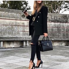 New With Tag Blogger’s Favorite Elegant Black Blazer For Going Out, Elegant Black Outerwear For Going Out, Elegant Spring Outerwear For Going Out, Chic Zara Blazer For Night Out, Elegant Winter Outerwear For Going Out, Luxury Black Spring Blazer, Balmain Style, Outfit Elegante, Black Dress Coat